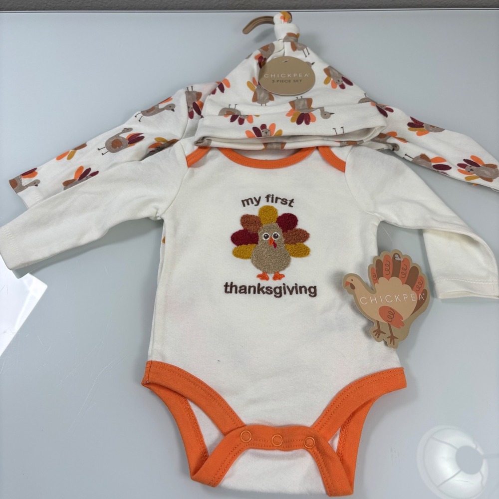 Chickpea Kids 0-3M White Thanksgiving Bodysuit Set NEW Turkey Chenille Patch